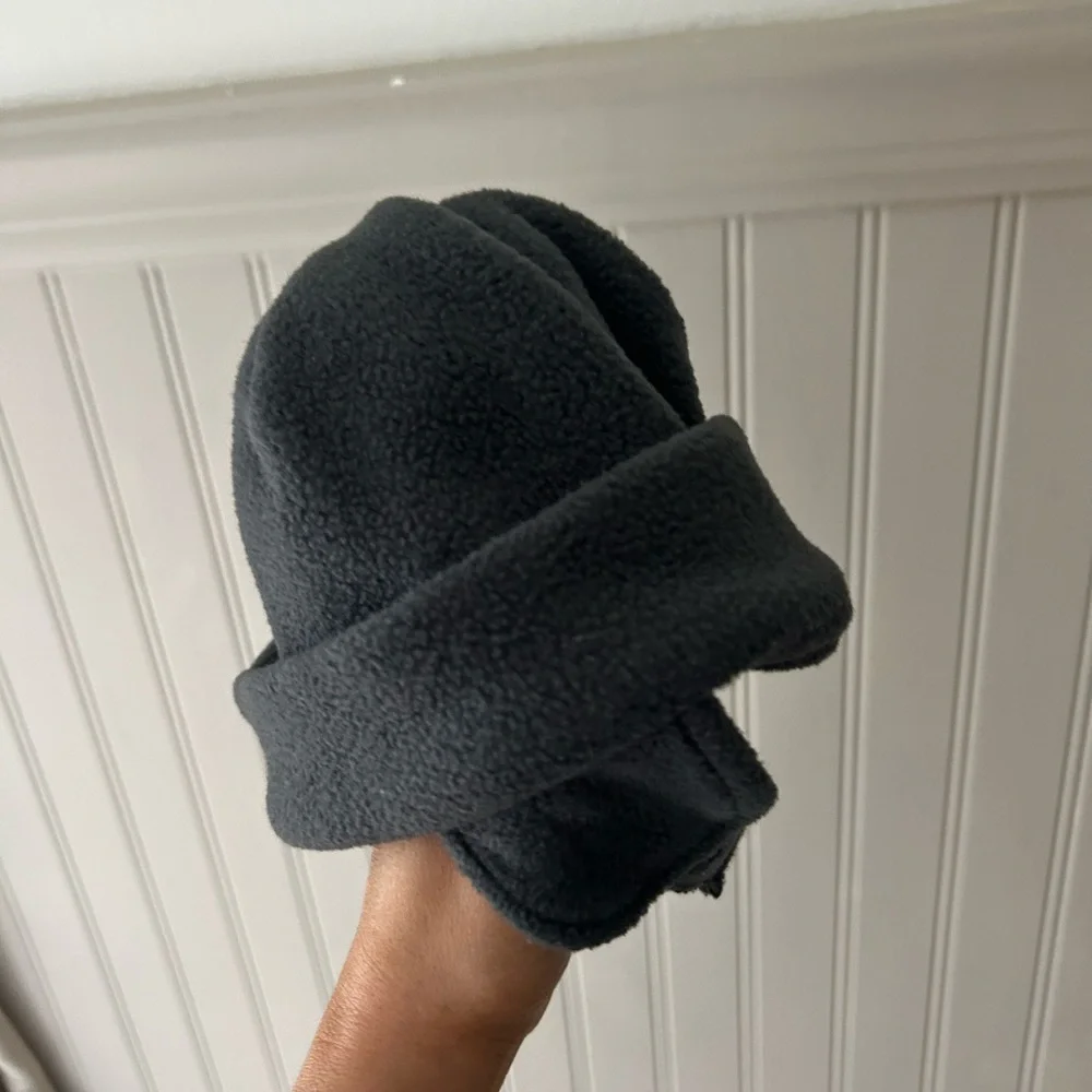 Nike Baby Infant Velcro Charcoal Black Fleece Winter Hat